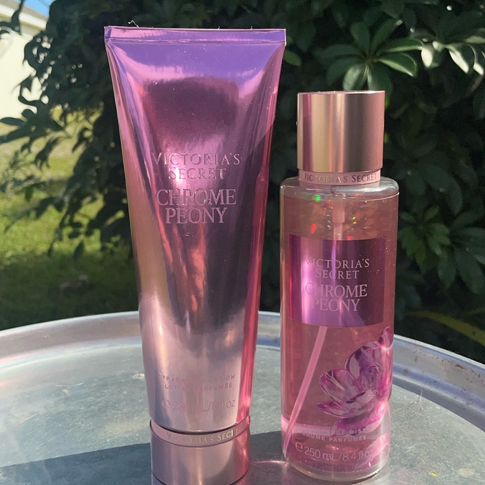 Victoria’s Secret Chrome Peony set